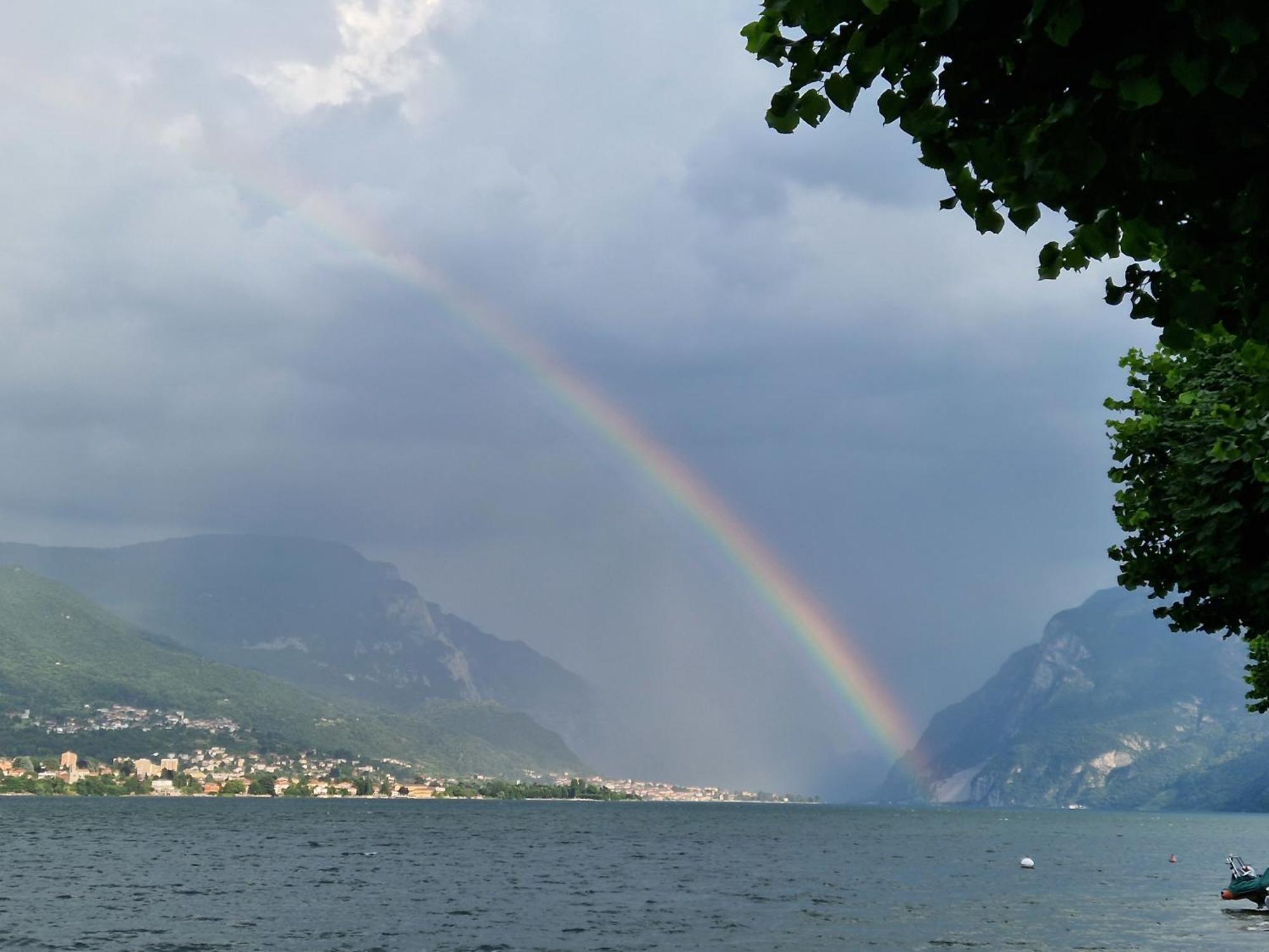 Residence Matilde Oliveto Lario Exteriör bild
